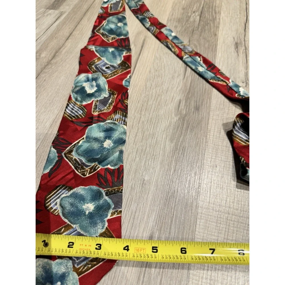 Vintage Bugatti Blue & Red Floral 100% Italian Silk Tie